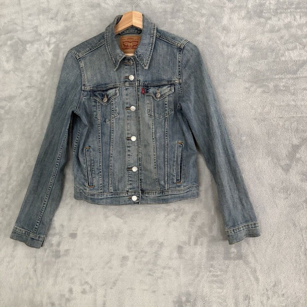 Levi's Original Trucker Denim Jacket Womens Medium Light Wash 29945 Button